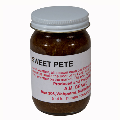 Grawe's Sweet Pete Coon Bait (4 oz.), Wildlife Control Supplies